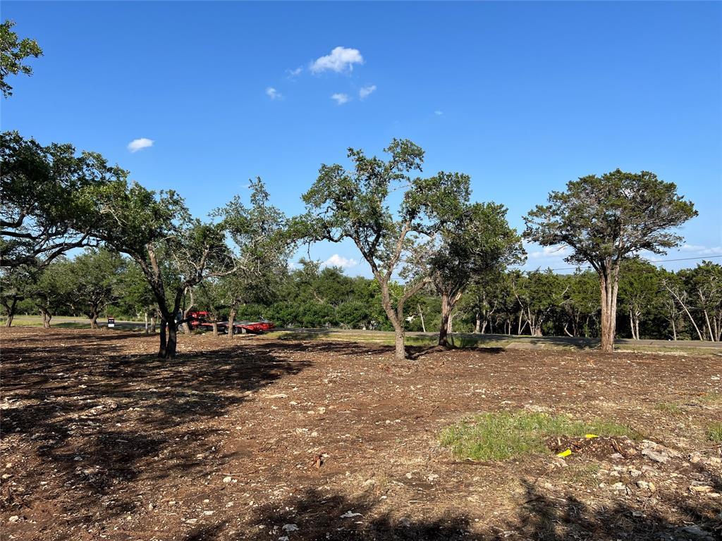 304 Stonegate Ln, Dripping Springs, TX 78620