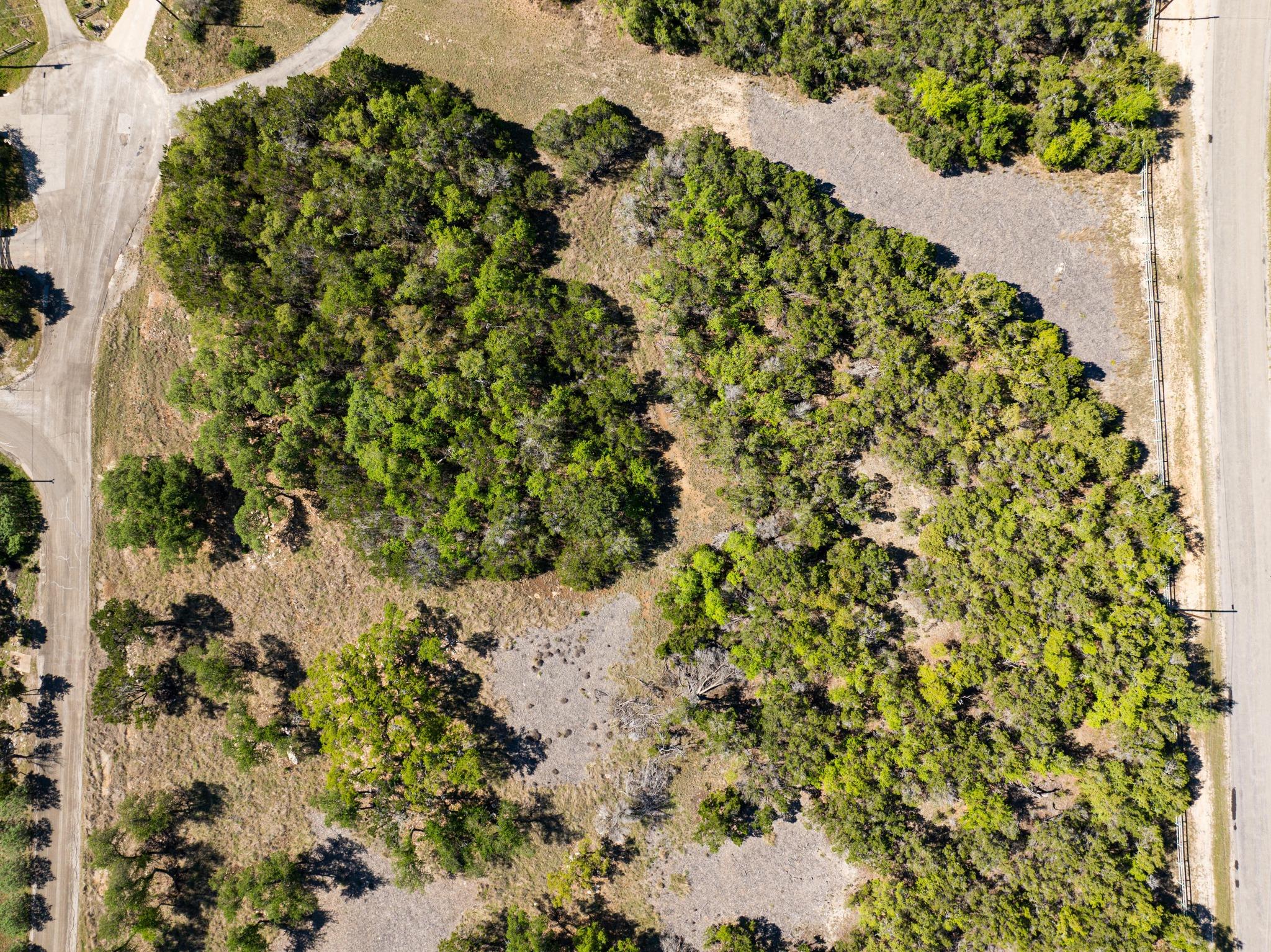 304 Stonegate Ln, Dripping Springs, TX 78620