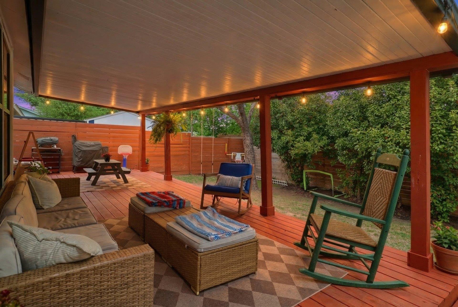 6701 Lancret Hill Dr, Austin, TX 78745