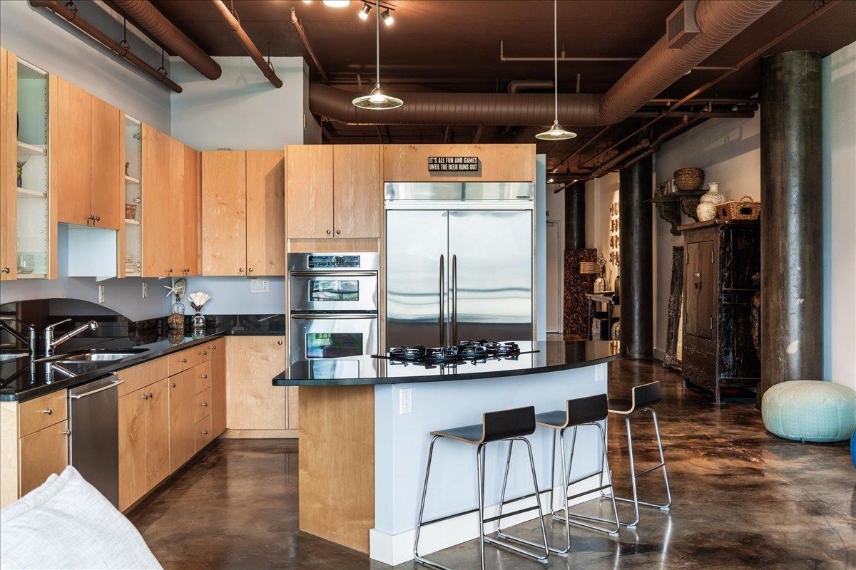 311 W 5TH St # 703, Austin, TX 78701