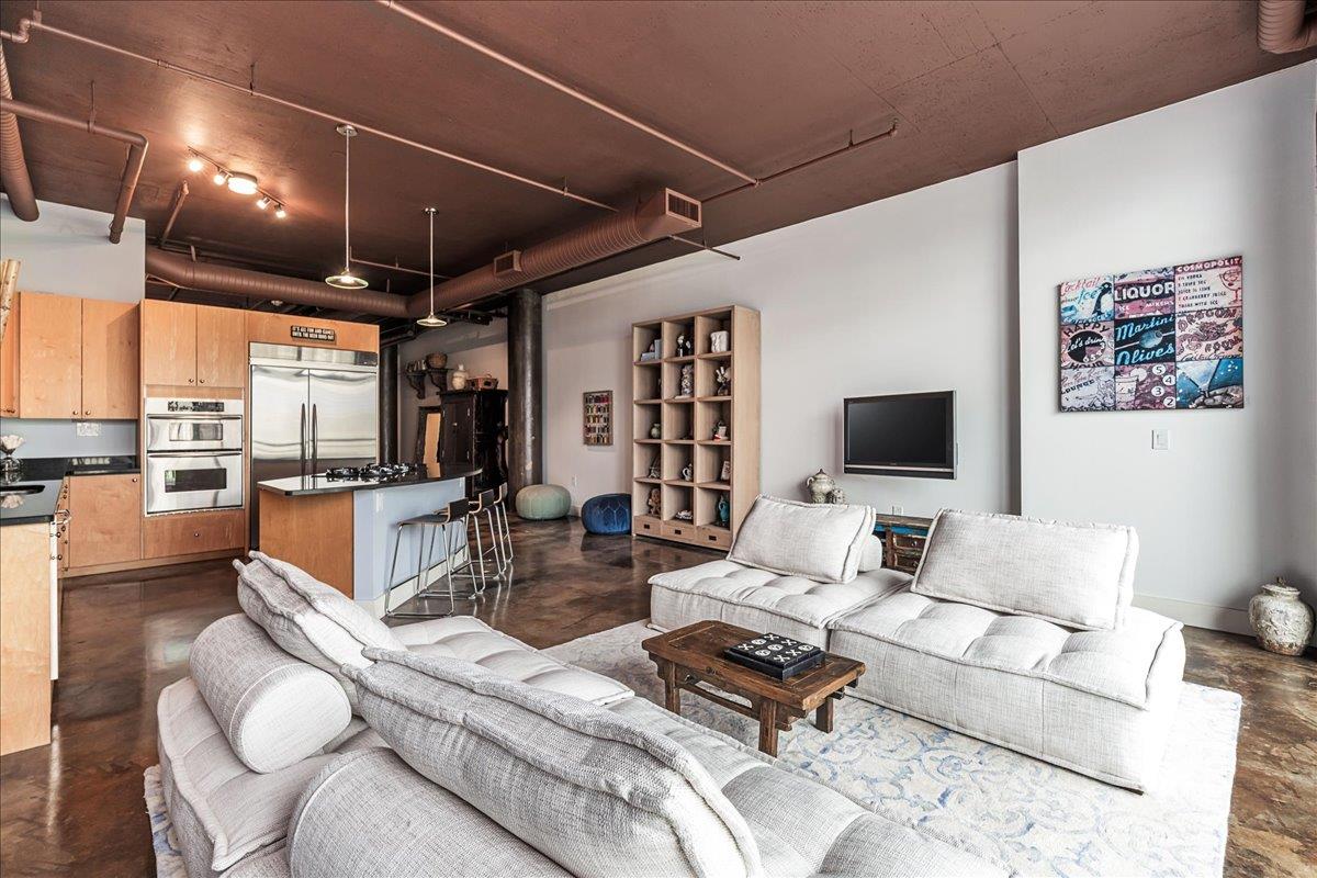 311 W 5TH St # 703, Austin, TX 78701