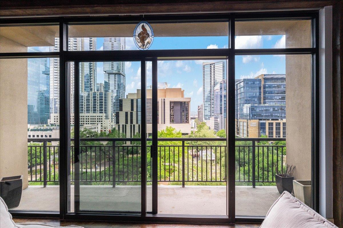 311 W 5TH St # 703, Austin, TX 78701