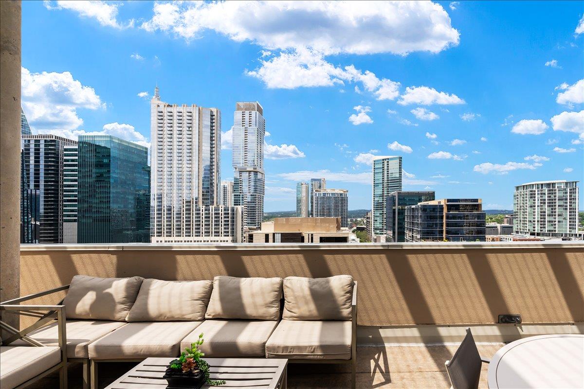 311 W 5TH St # 703, Austin, TX 78701