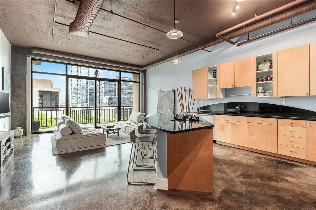 311 W 5TH St # 703, Austin, TX 78701