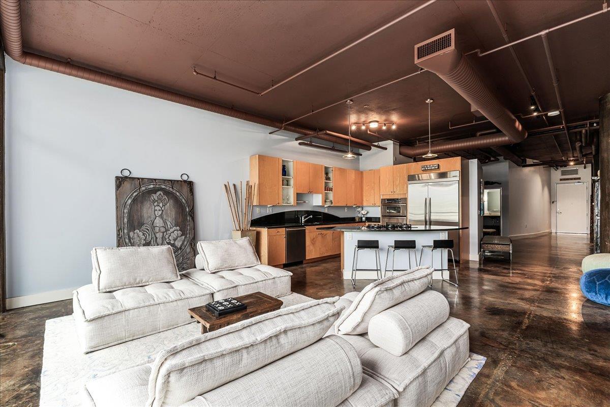 311 W 5TH St # 703, Austin, TX 78701