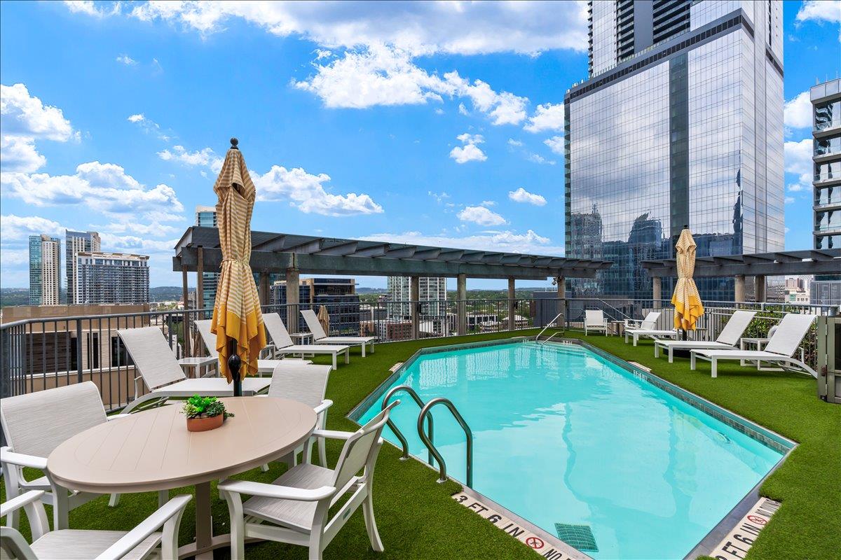 311 W 5TH St # 703, Austin, TX 78701