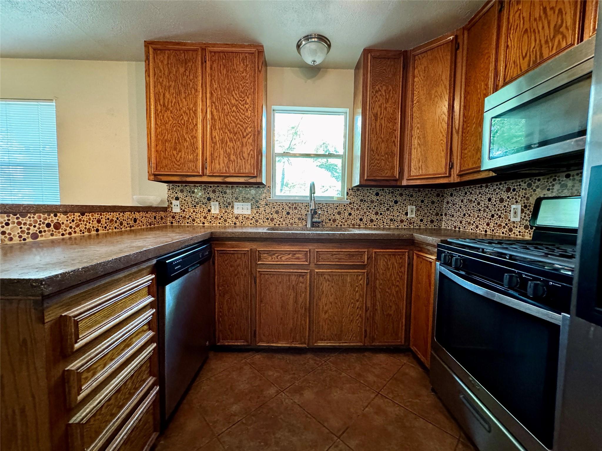 8013 Lazy Ln # B, Austin, TX 78757
