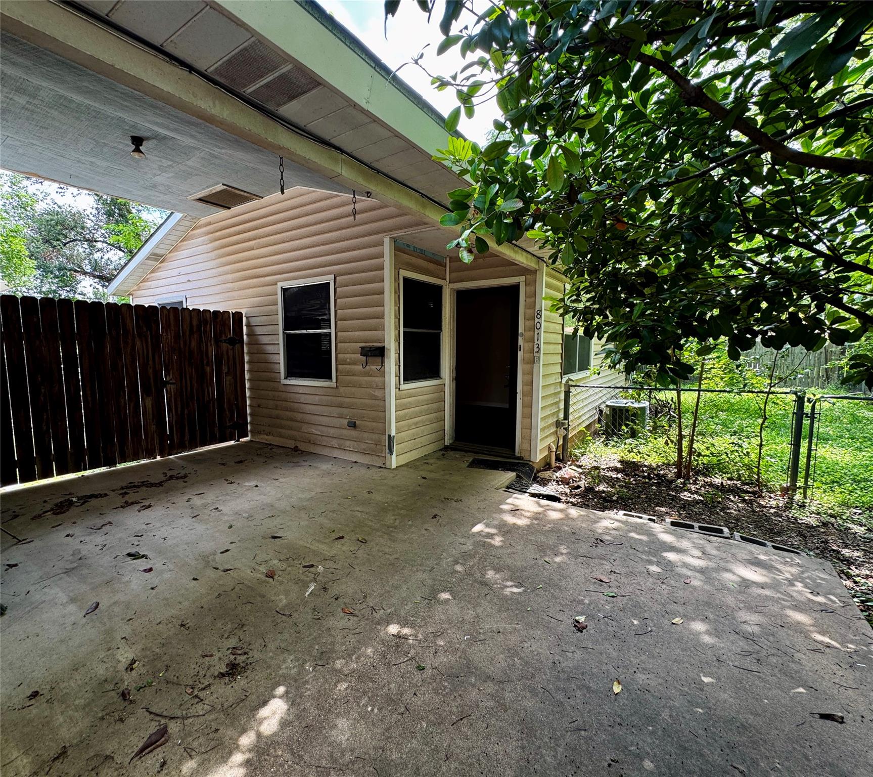 8013 Lazy Ln # B, Austin, TX 78757