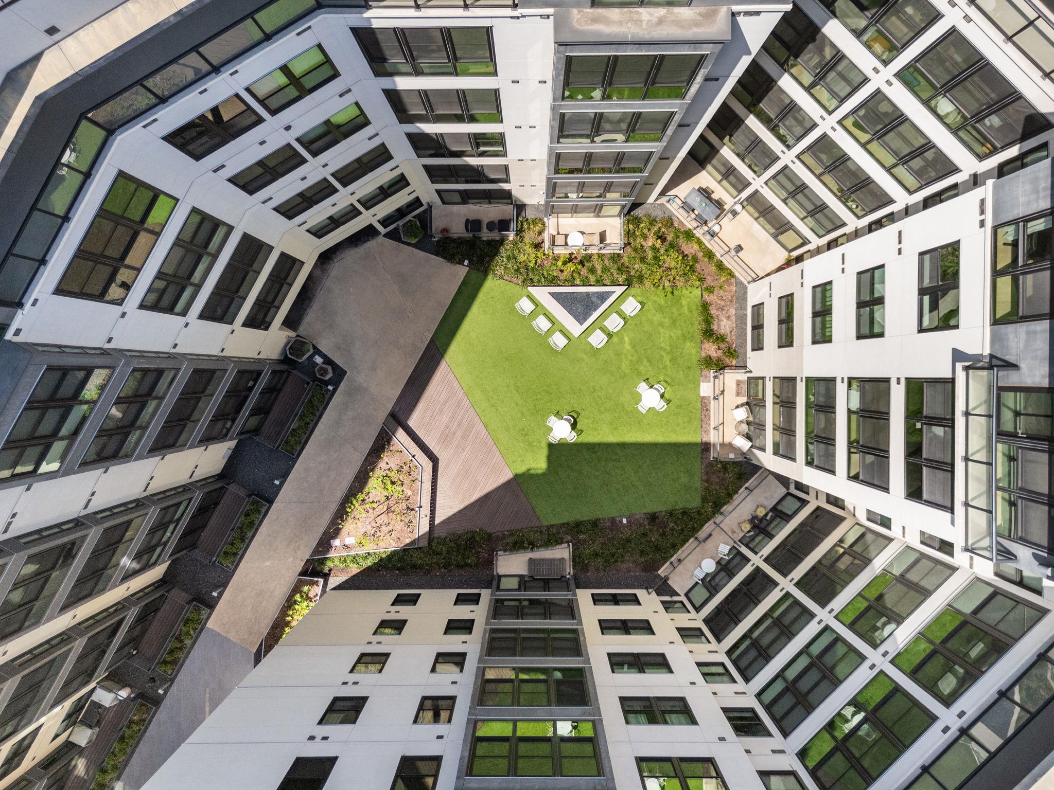 800 Embassy Dr # 113, Austin, TX 78702