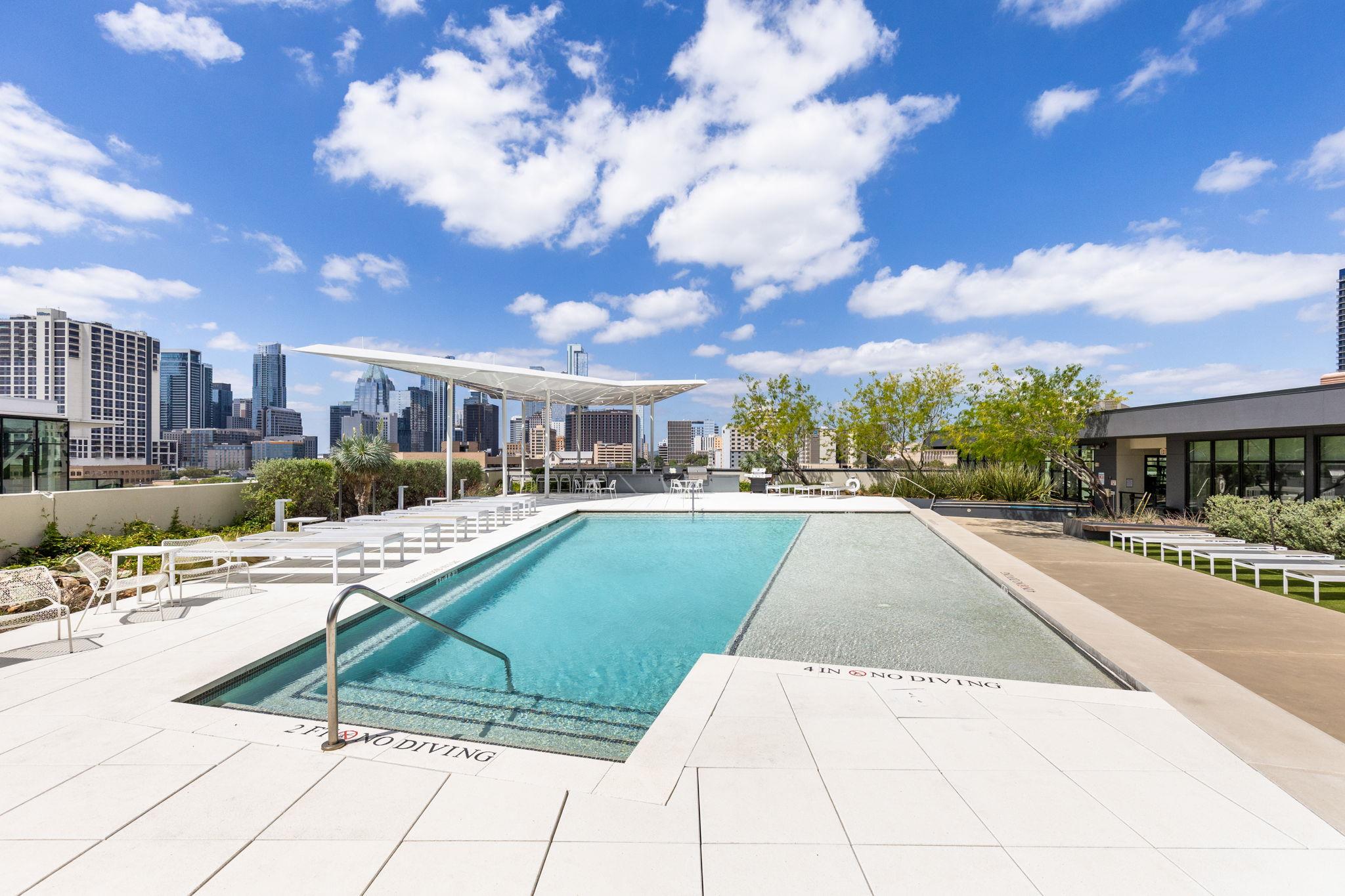 800 Embassy Dr # 113, Austin, TX 78702