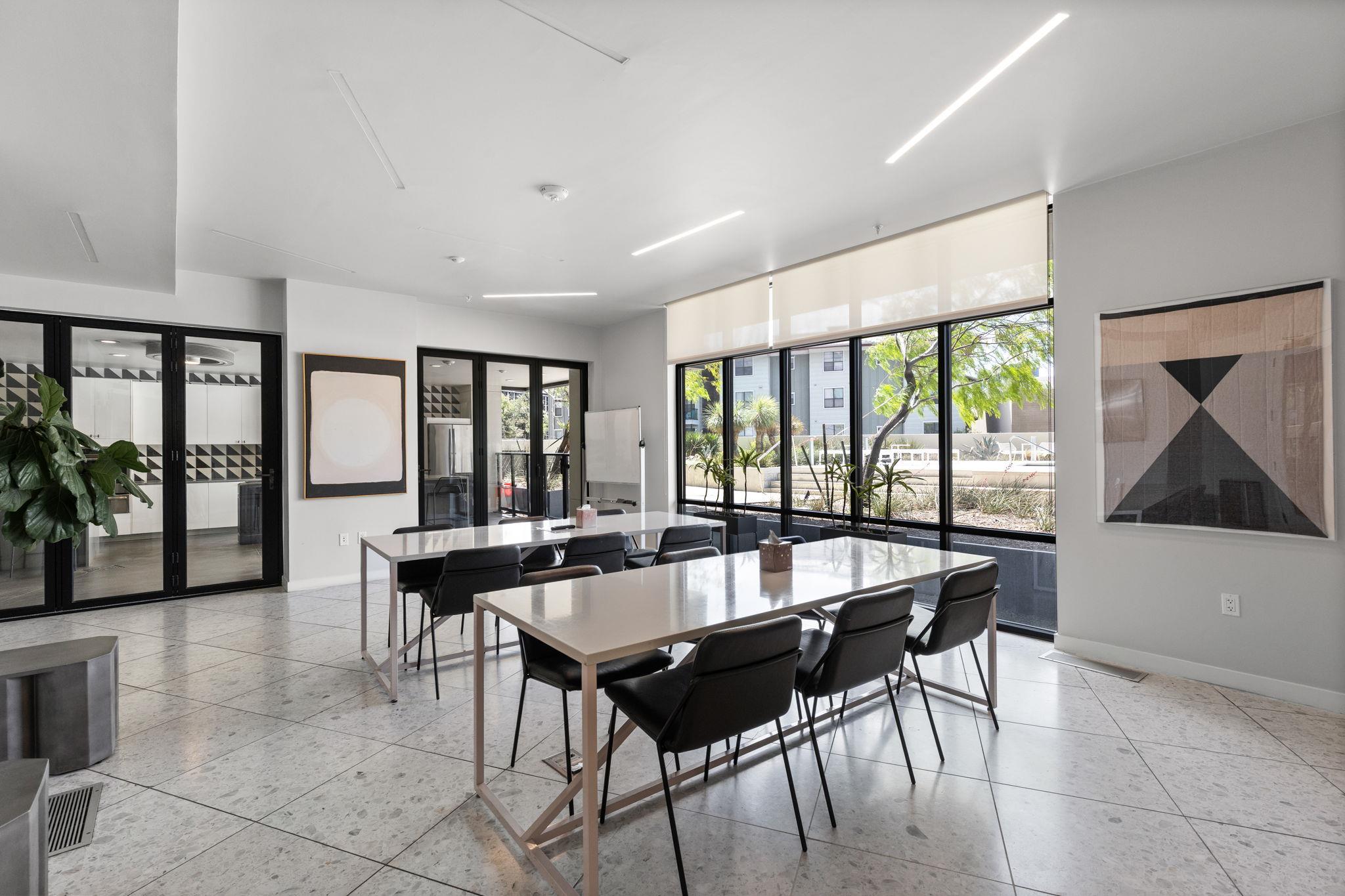 800 Embassy Dr # 113, Austin, TX 78702