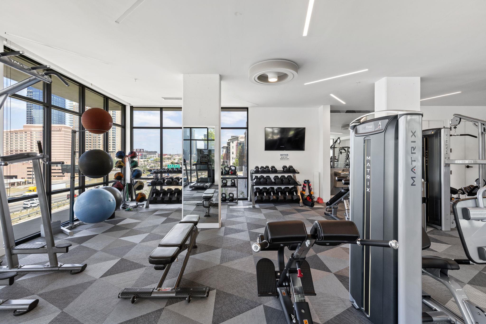 800 Embassy Dr # 113, Austin, TX 78702