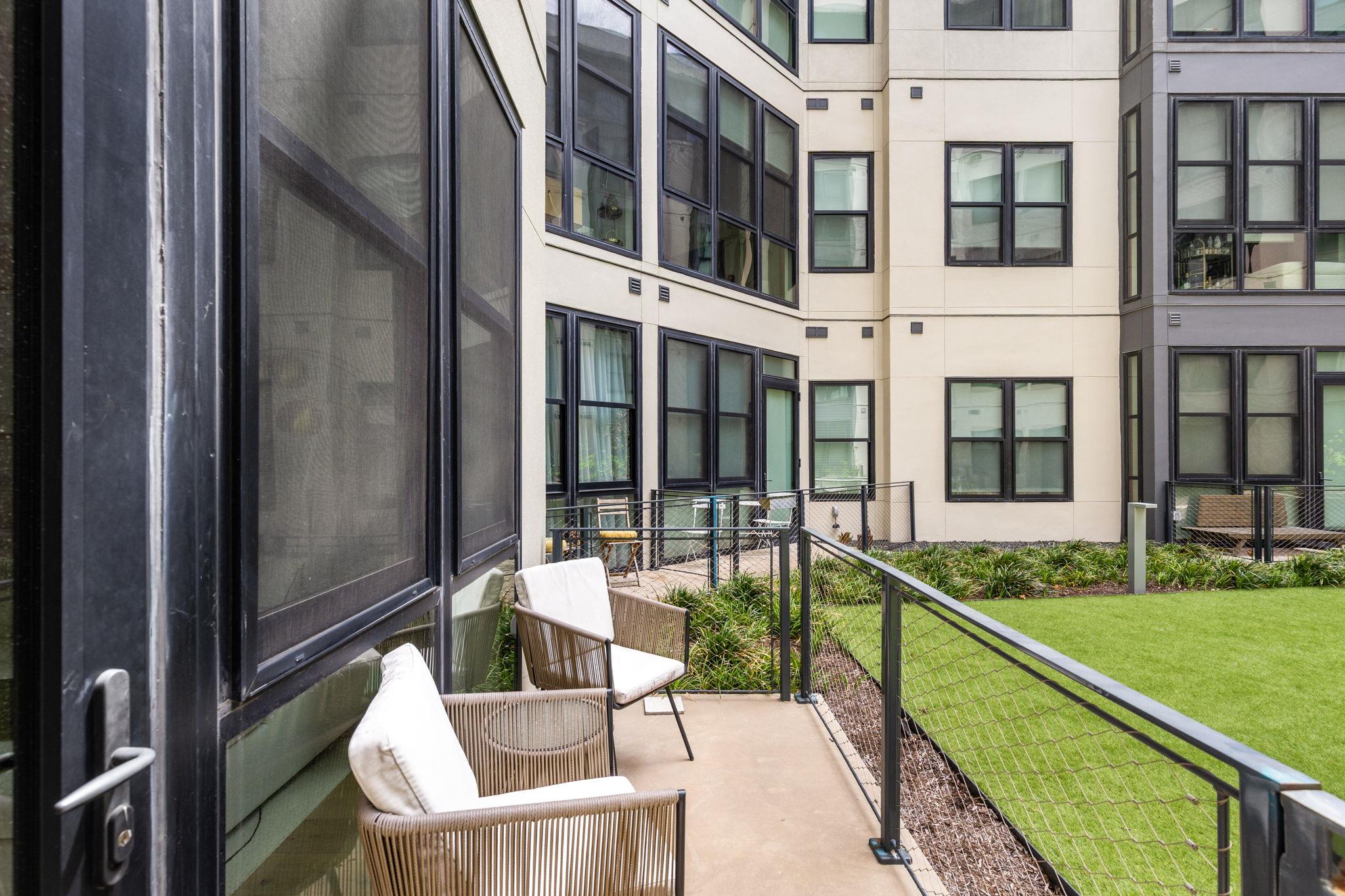 800 Embassy Dr # 113, Austin, TX 78702