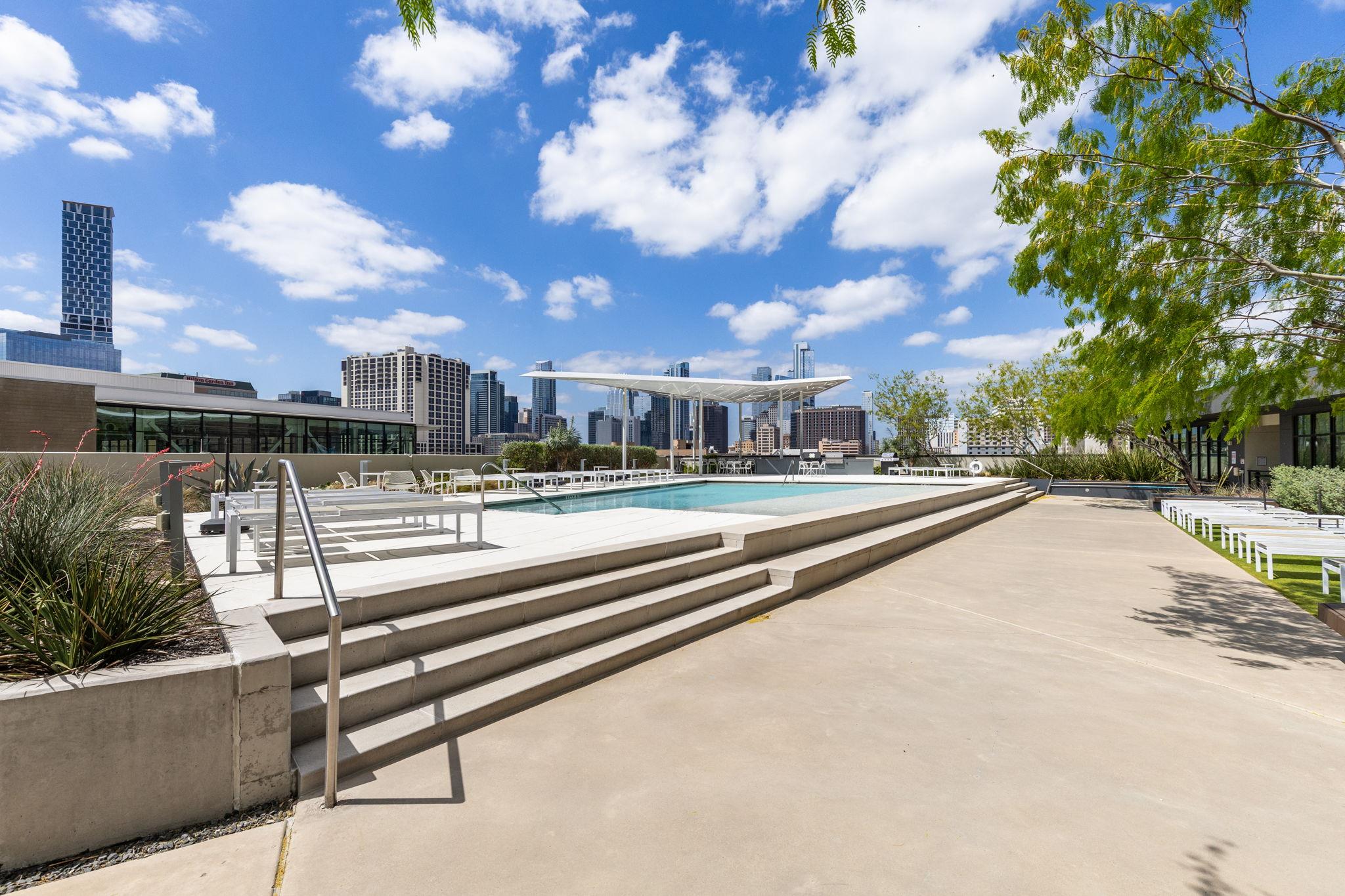 800 Embassy Dr # 113, Austin, TX 78702