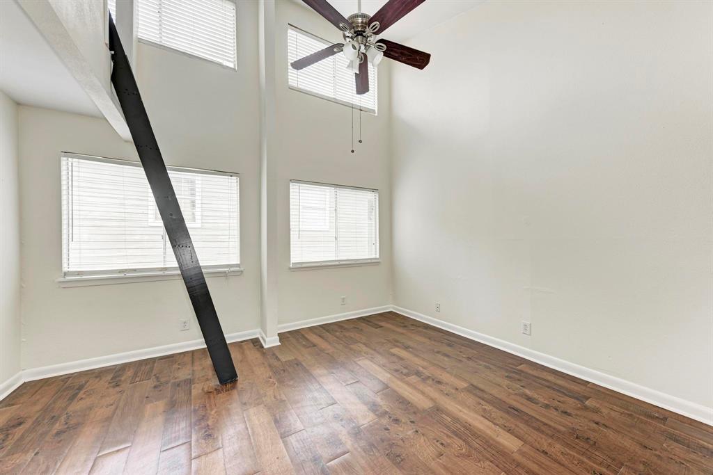 1010 W 23rd St # 2, Austin, TX 78705