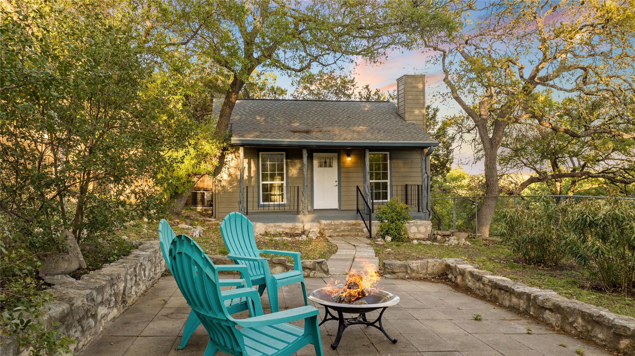 15407 Fitzhugh Pl, Dripping Springs, TX 78620