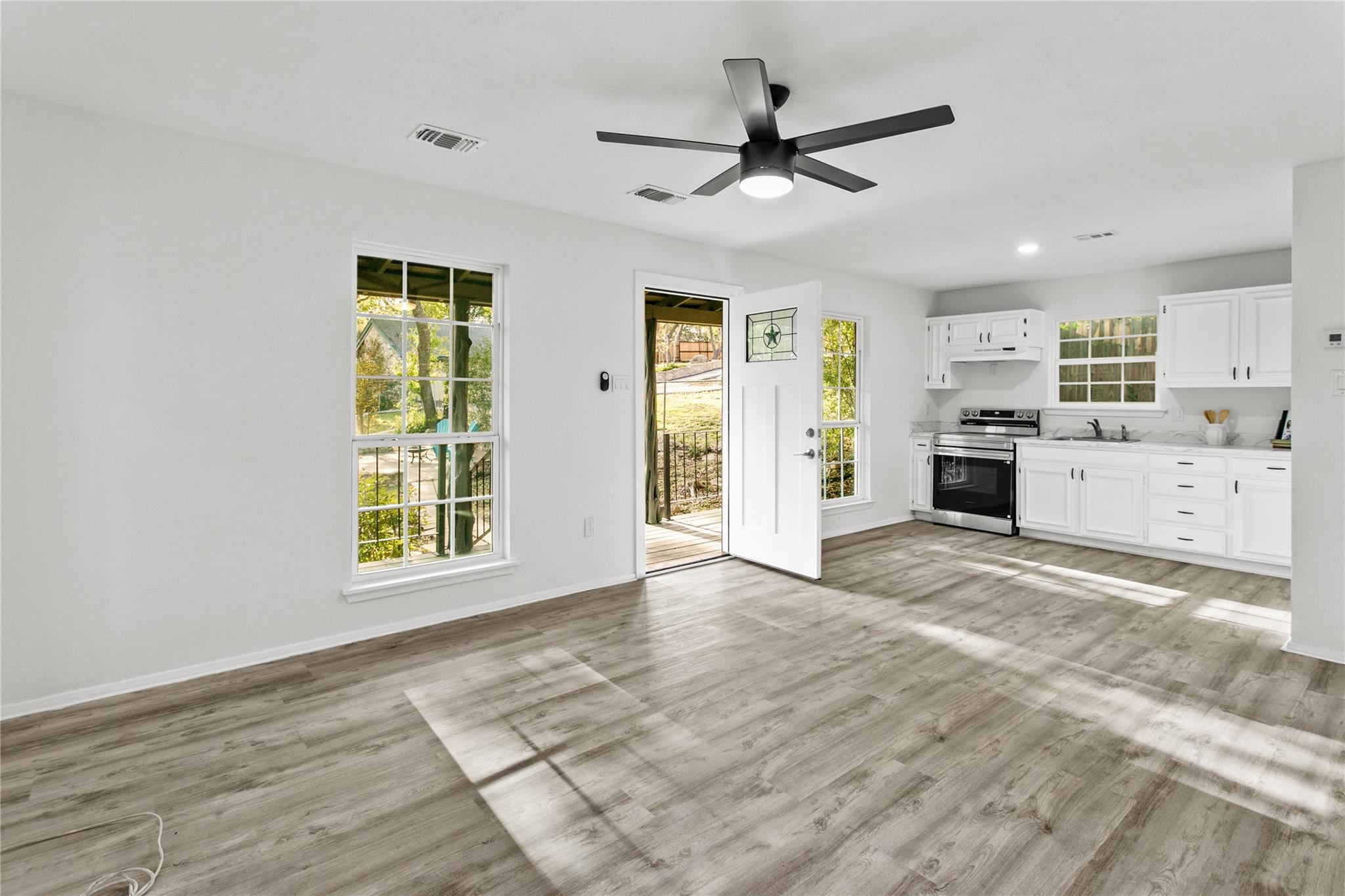 15407 Fitzhugh Pl, Dripping Springs, TX 78620