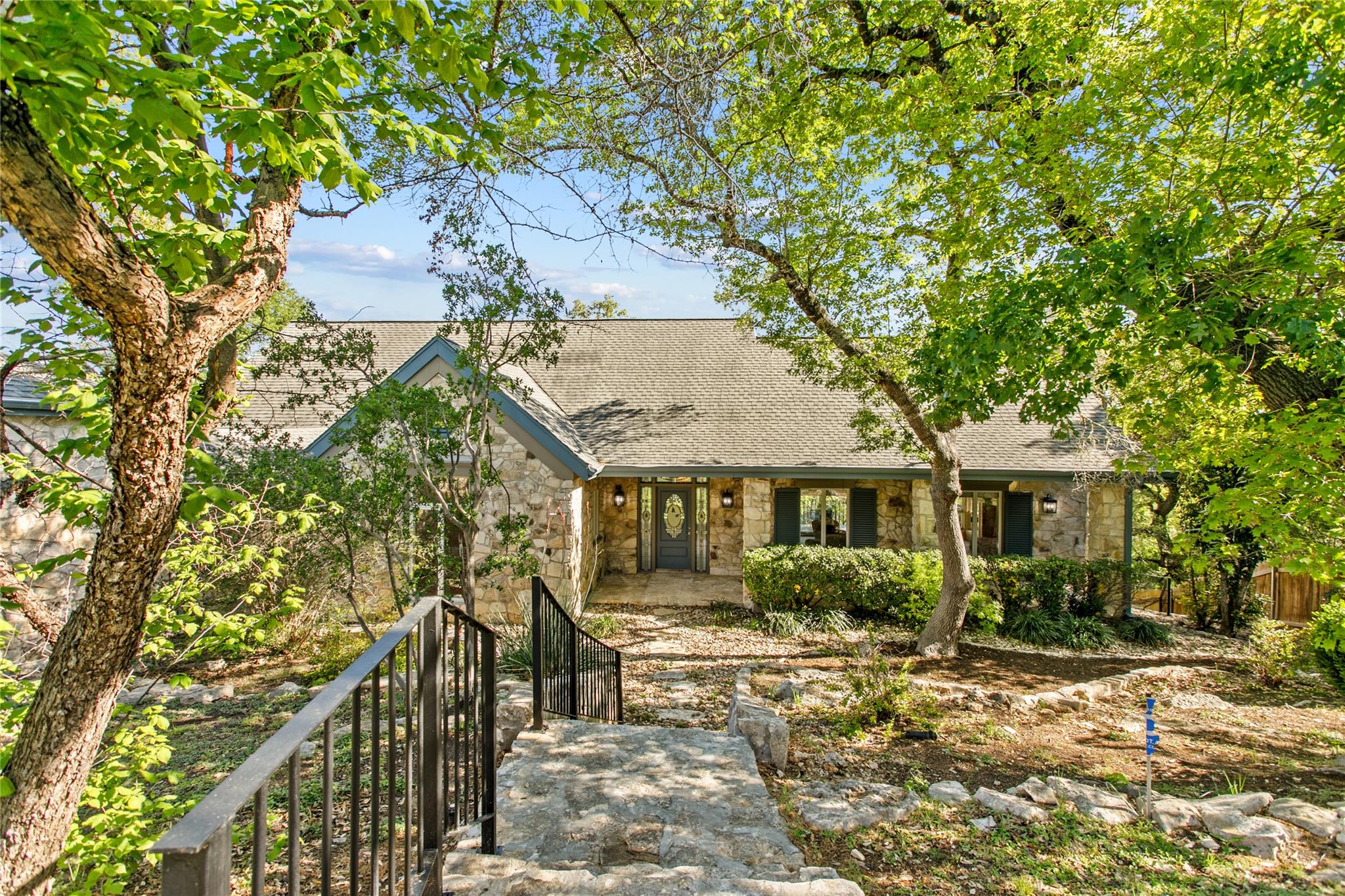 15407 Fitzhugh Pl, Dripping Springs, TX 78620