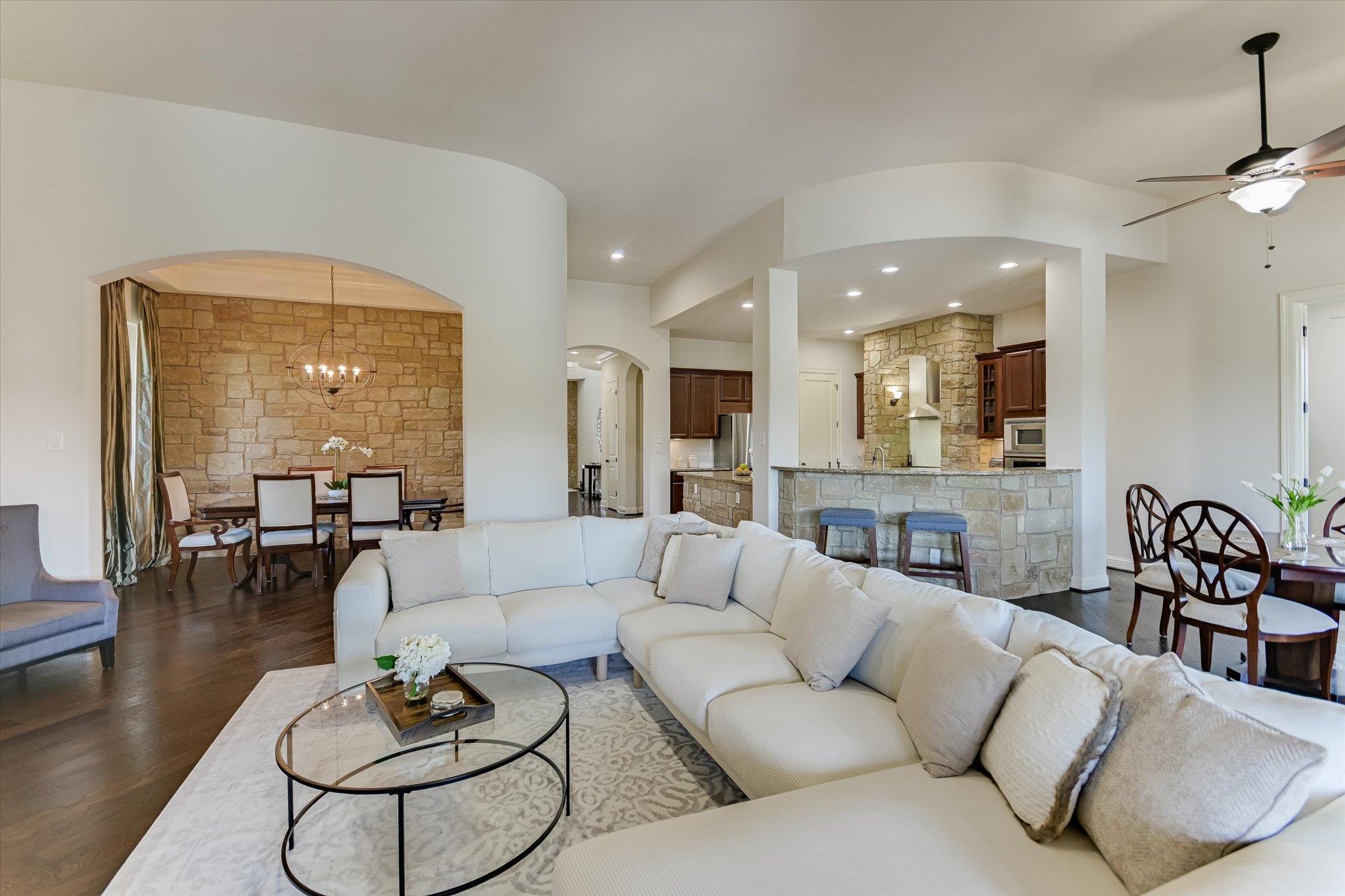 409 Rocky Coast Dr, Austin, TX 78738