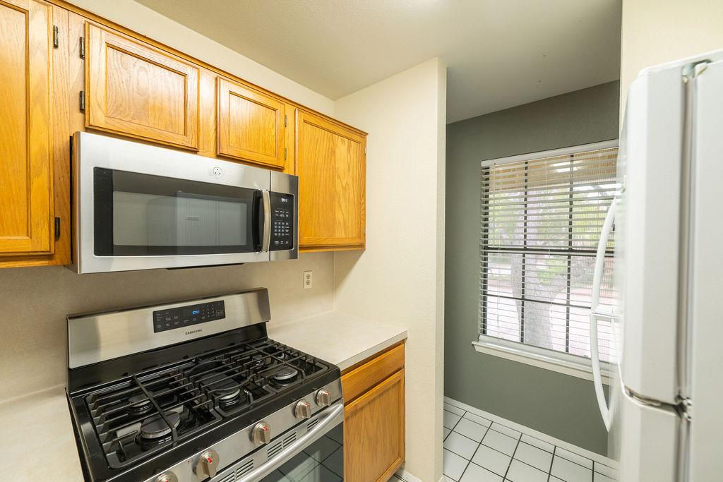 11901 Swearingen Dr # 15, Austin, TX 78758