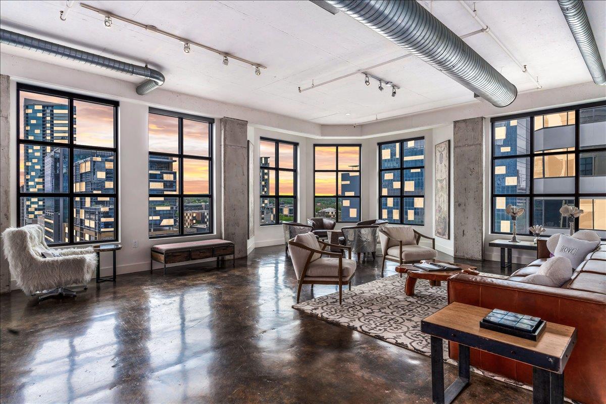 311 W 5th St # 1005, Austin, TX 78701