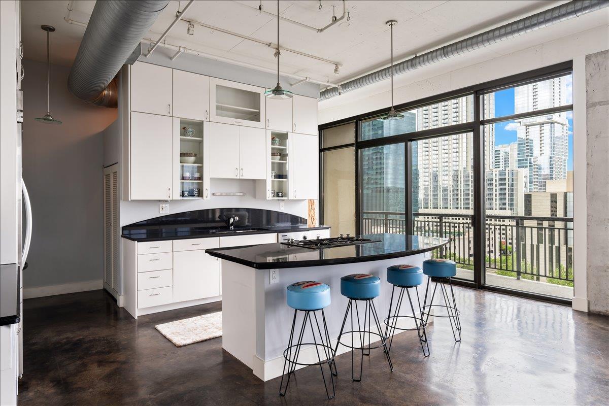 311 W 5th St # 1005, Austin, TX 78701