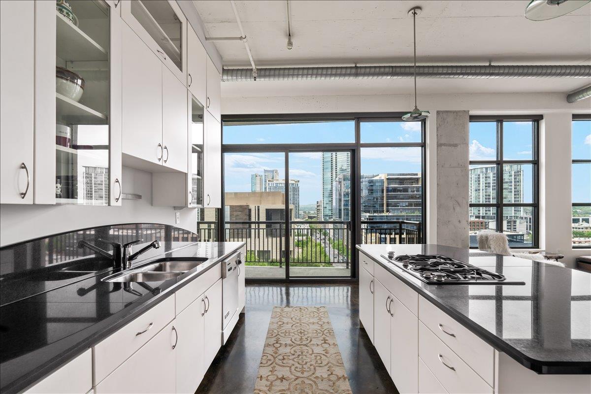 311 W 5th St # 1005, Austin, TX 78701