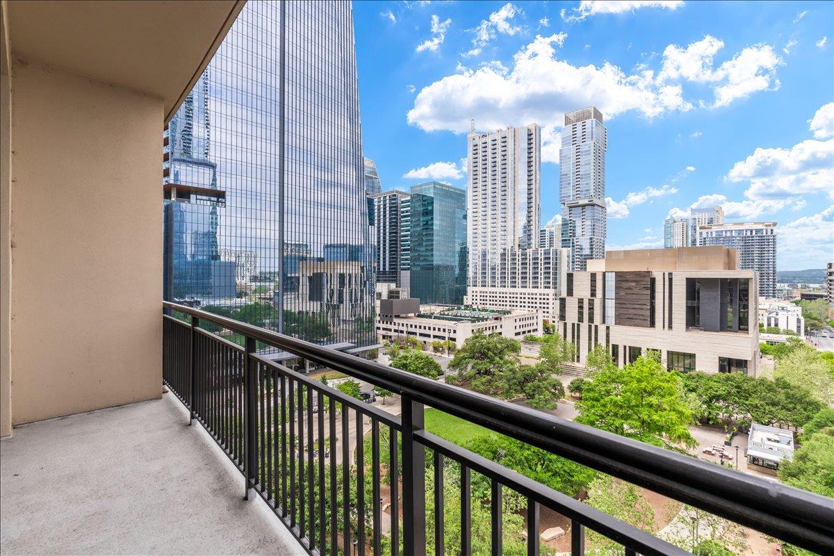 311 W 5th St # 1005, Austin, TX 78701