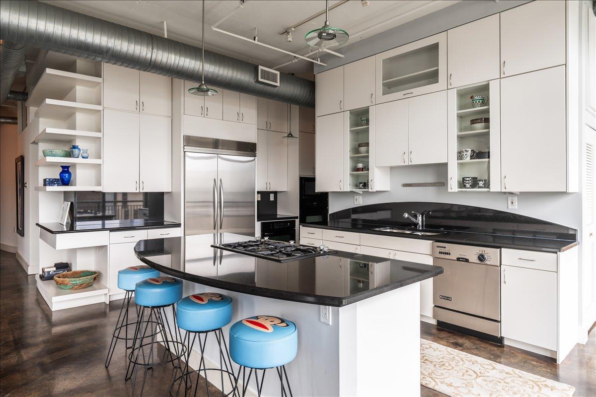 311 W 5th St # 1005, Austin, TX 78701