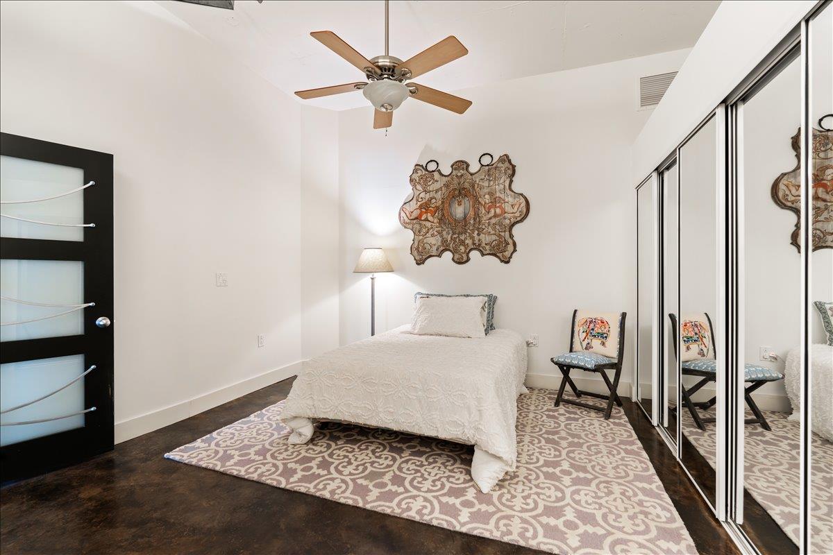 311 W 5th St # 1005, Austin, TX 78701