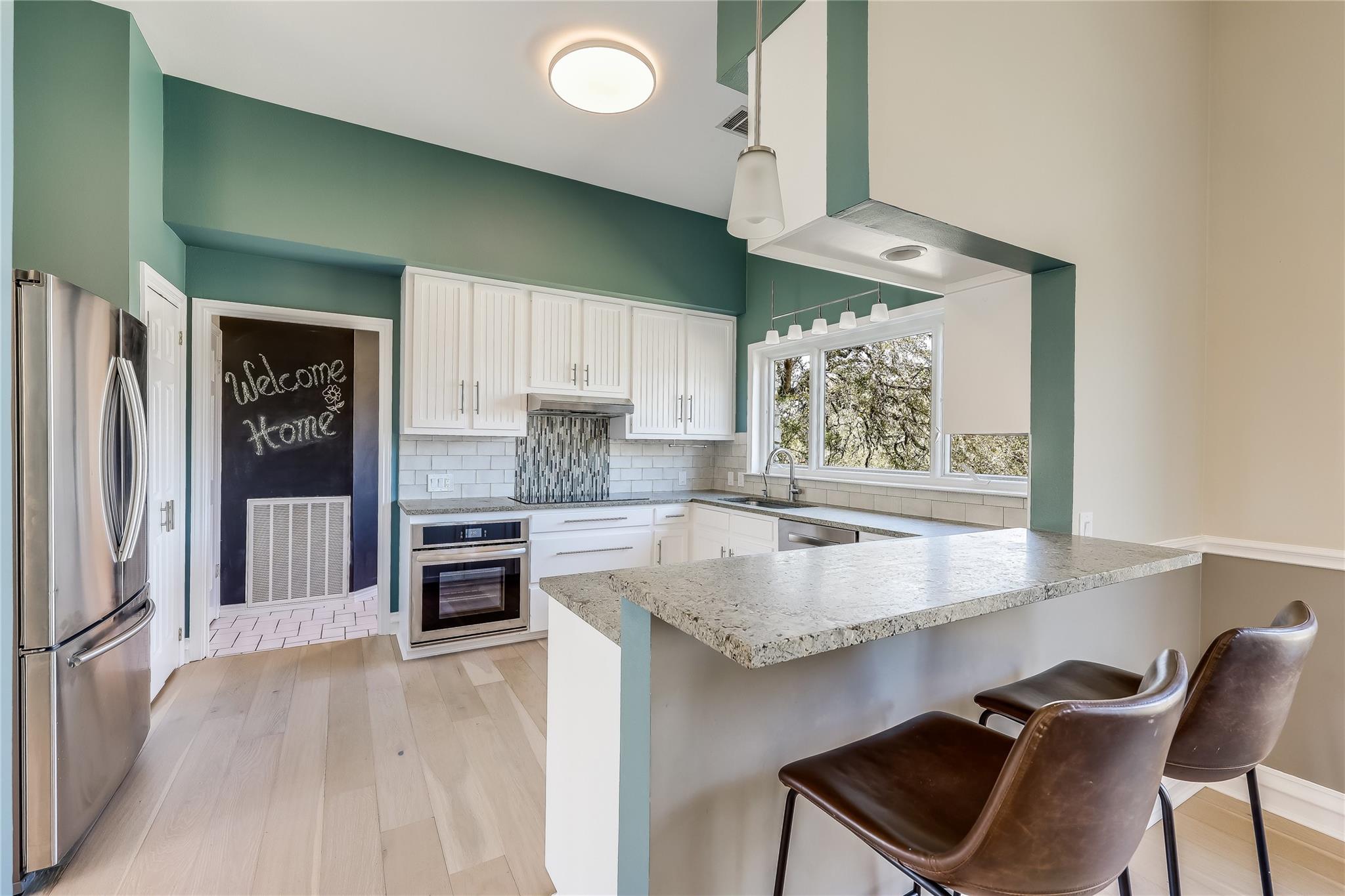 8004 Golden Oaks Ln, Austin, TX 78737