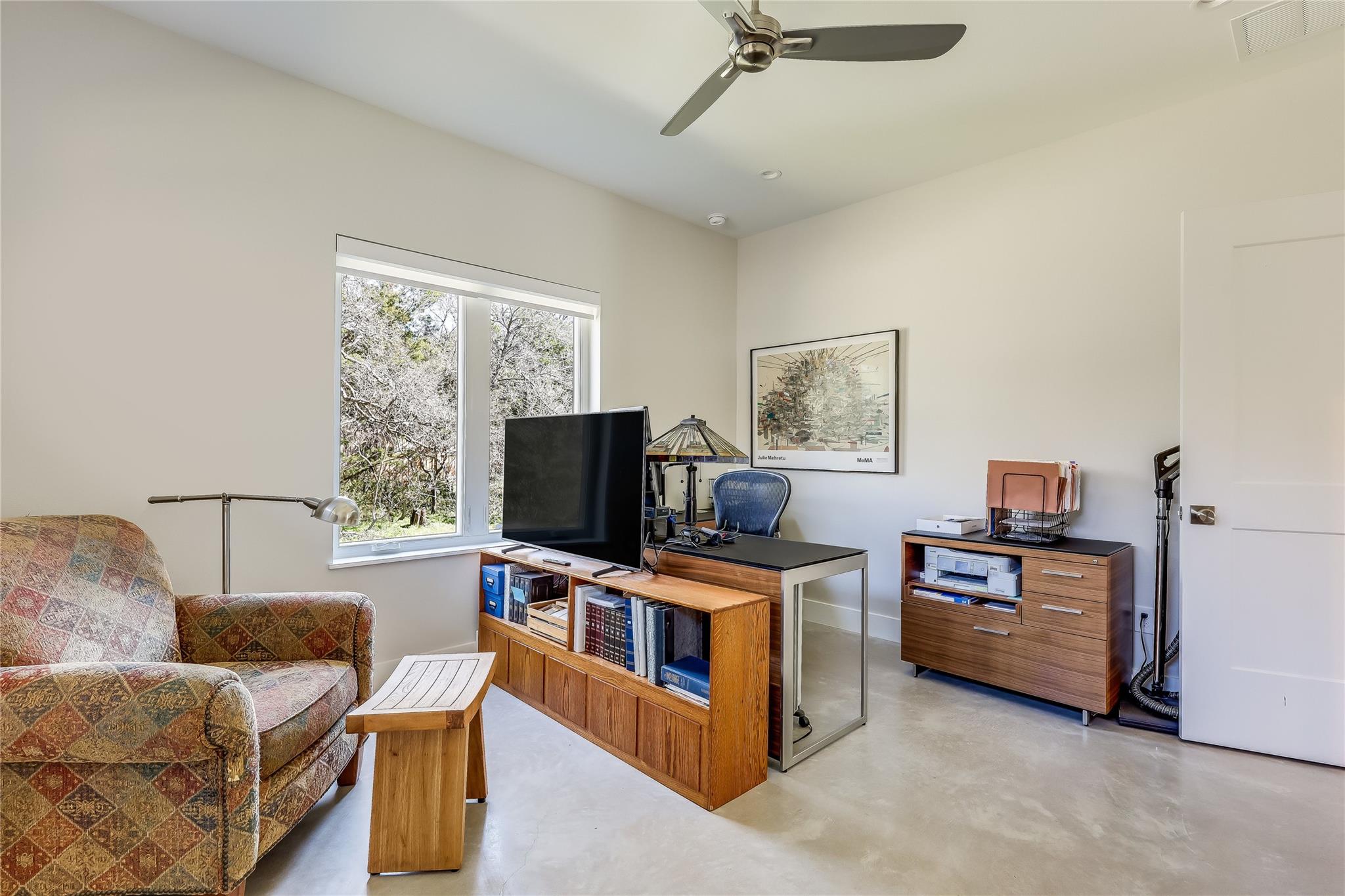 8004 Golden Oaks Ln, Austin, TX 78737