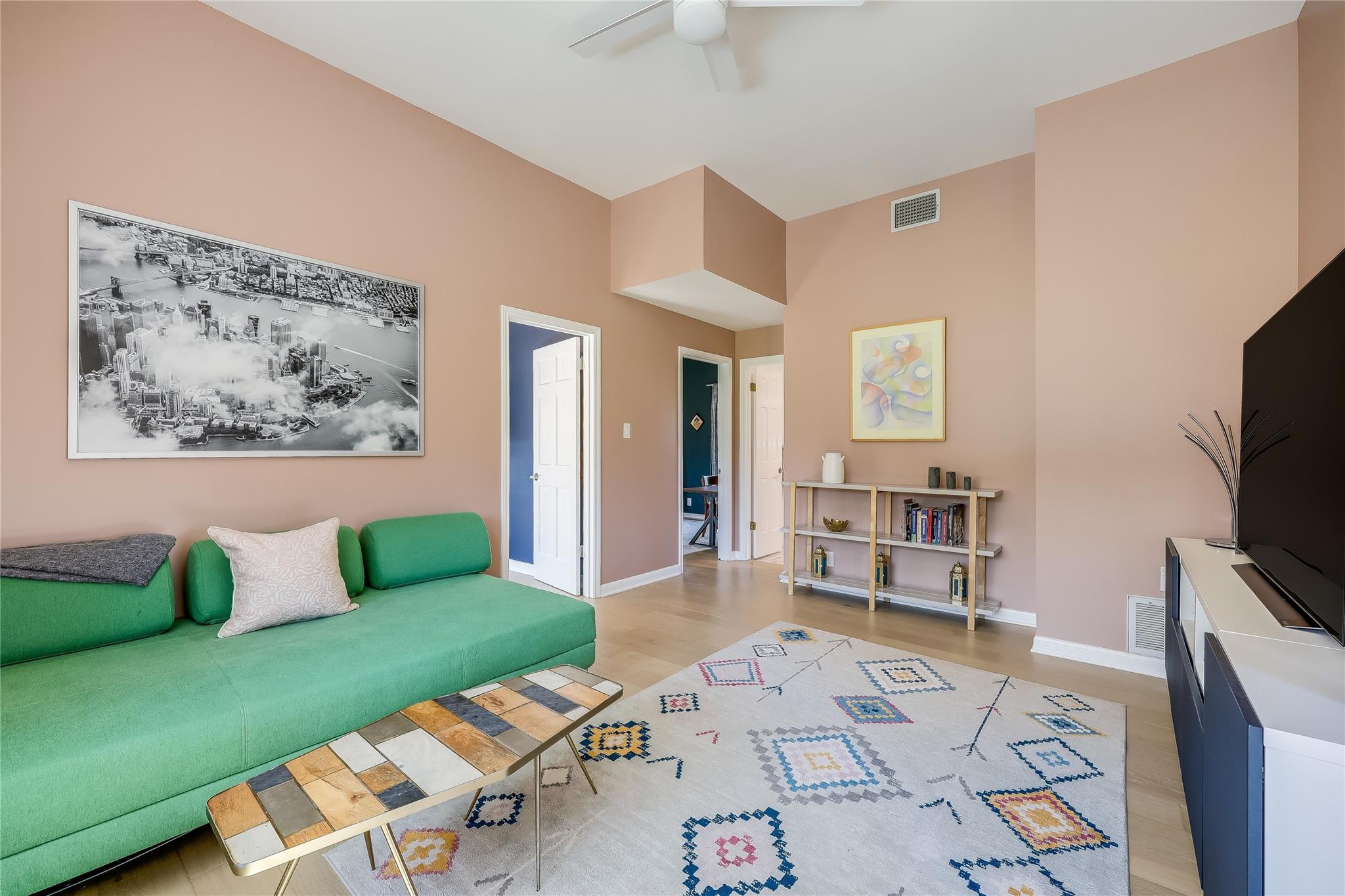 8004 Golden Oaks Ln, Austin, TX 78737