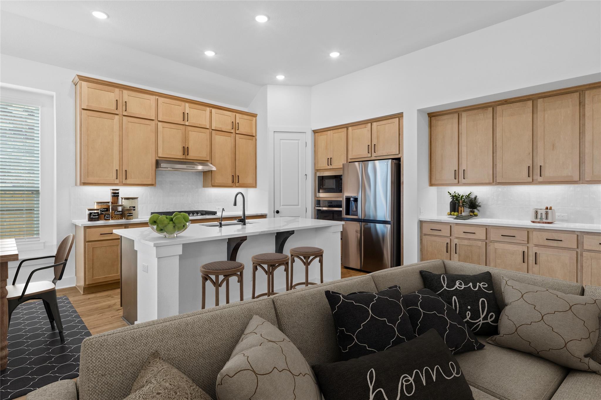 1332 Golden Celebration Bnd, Leander, TX 78641