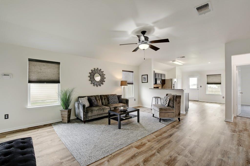 173 Rafe Ct, Kyle, TX 78640