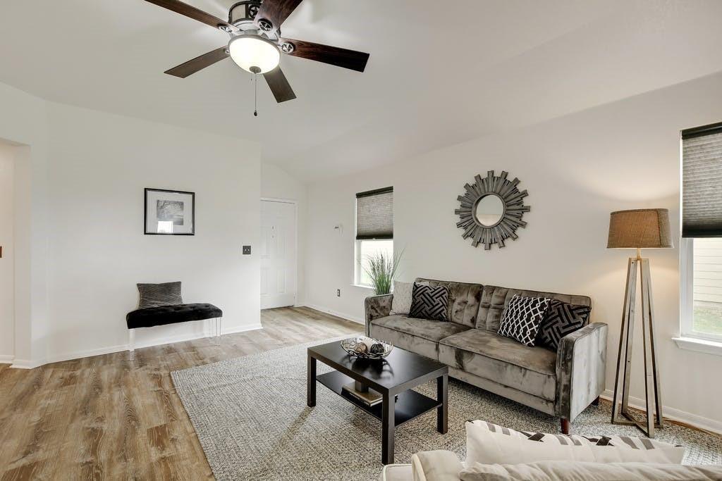 173 Rafe Ct, Kyle, TX 78640