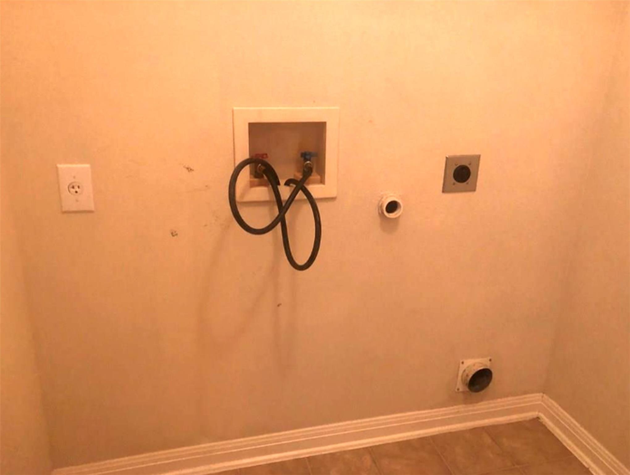 1009 Middle Brook Dr, Leander, TX 78641