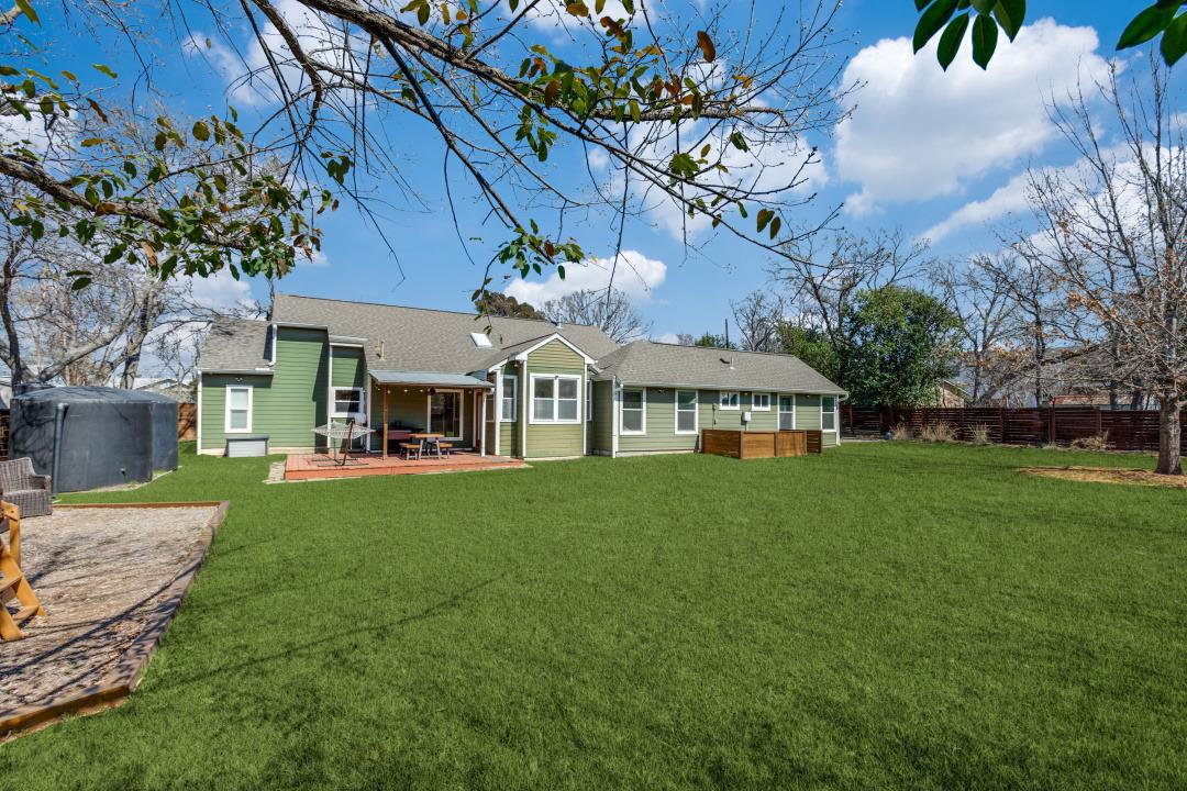 1113 Taulbee Ln, Austin, TX 78757