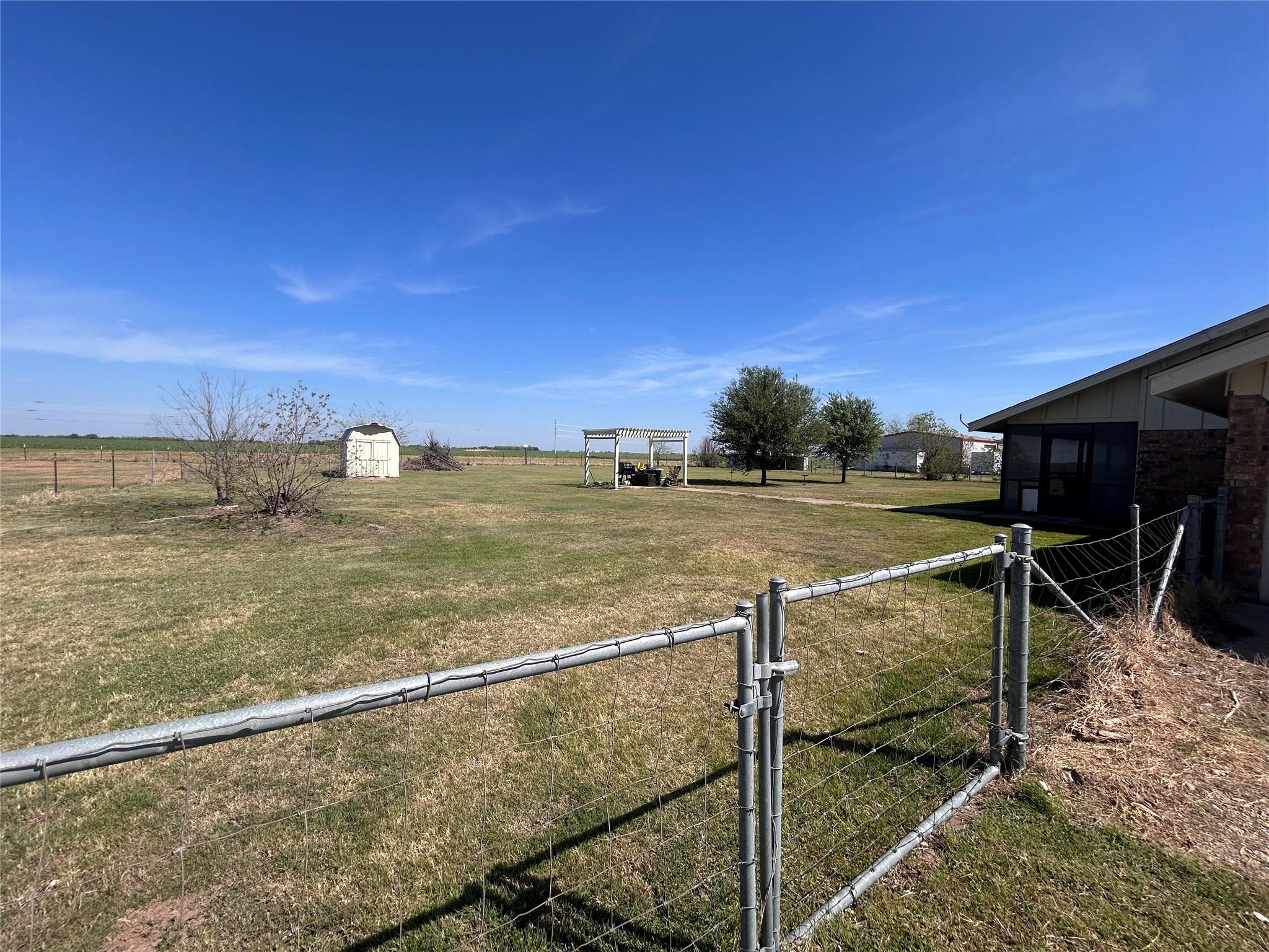 5931 Limmer Loop, Hutto, TX 78634
