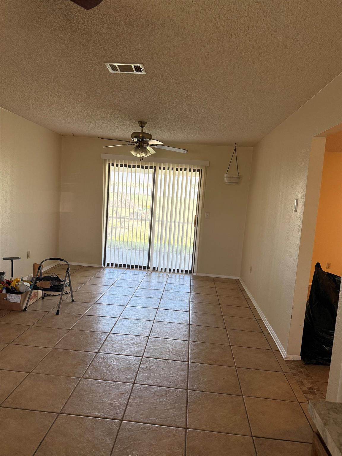 5931 Limmer Loop, Hutto, TX 78634