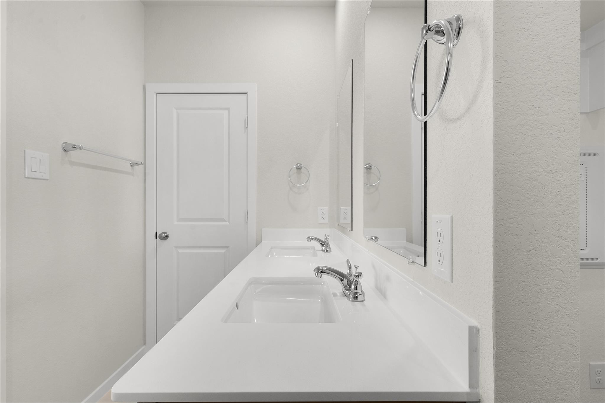 13701 Tucker Hedge Pass, Elgin, TX 78621