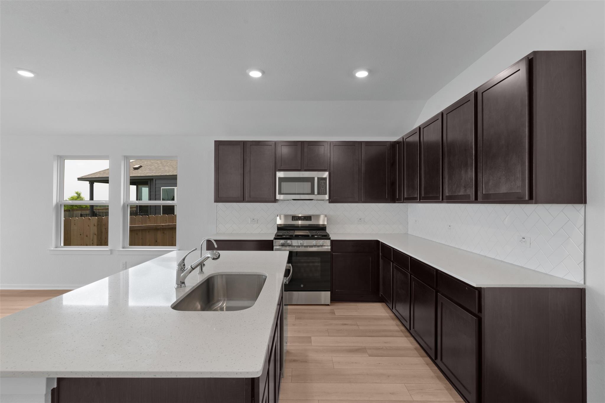 13701 Tucker Hedge Pass, Elgin, TX 78621