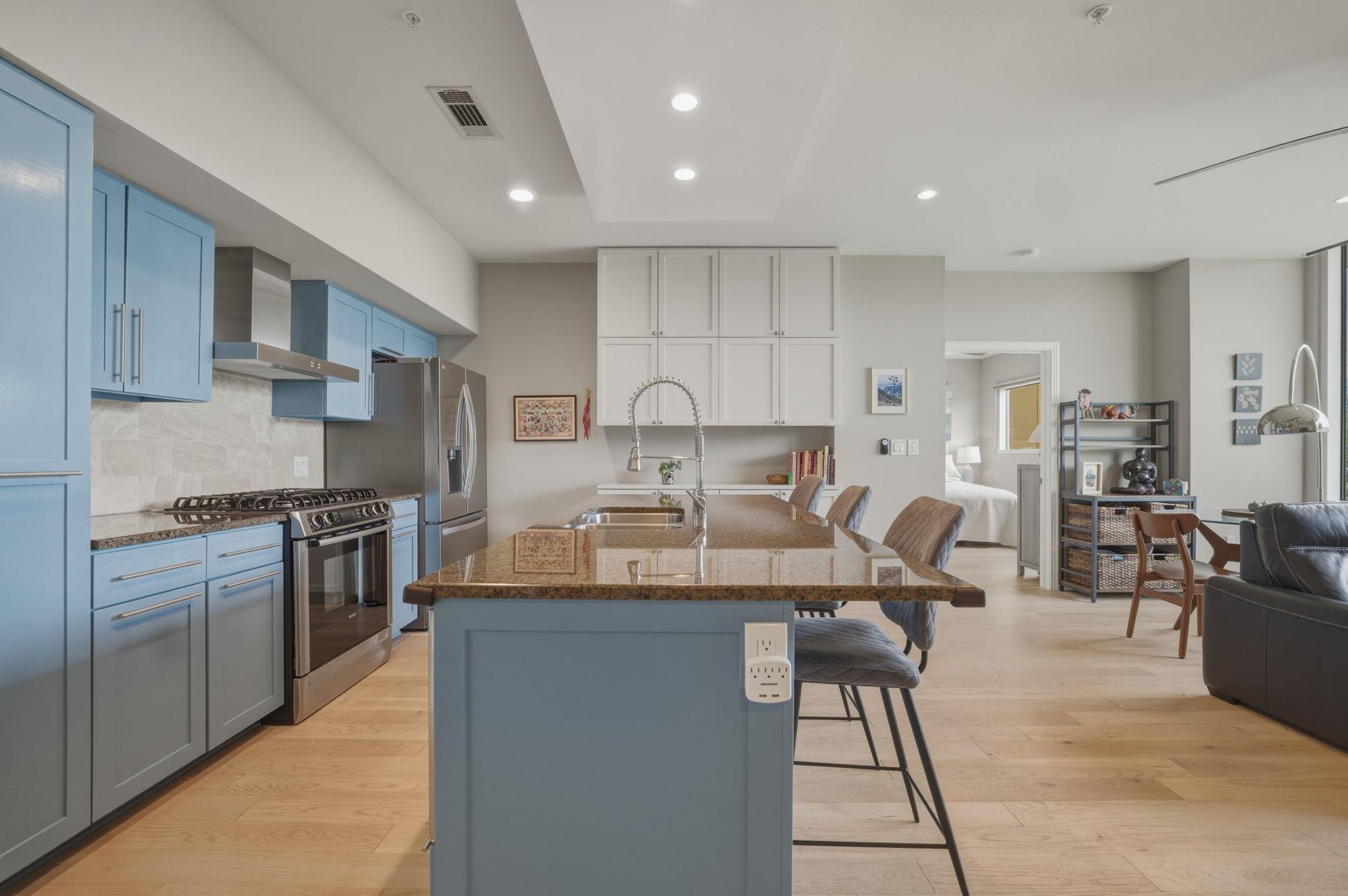 1600 Barton Springs Rd # 4305, Austin, TX 78704