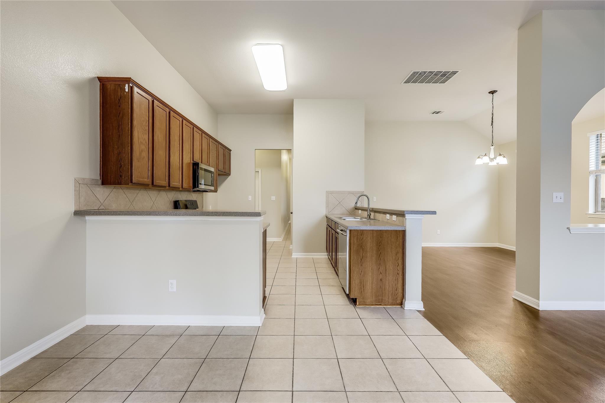 2120 Granite Hill Dr, Leander, TX 78641