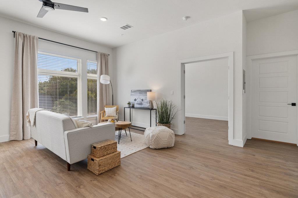 1811 Webberville Rd # 1209, Austin, TX 78721