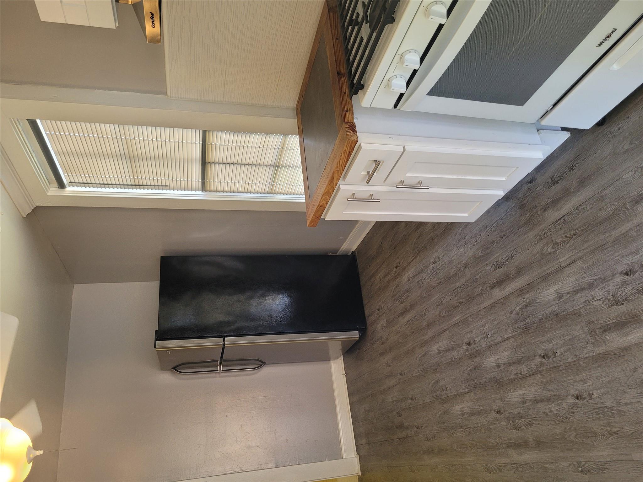 403 Fawcett St, Smithville, TX 78957