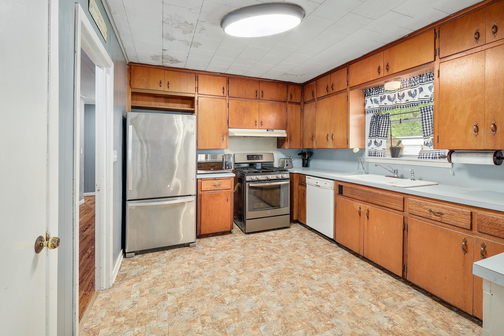 302 Vernon St, Thrall, TX 76578