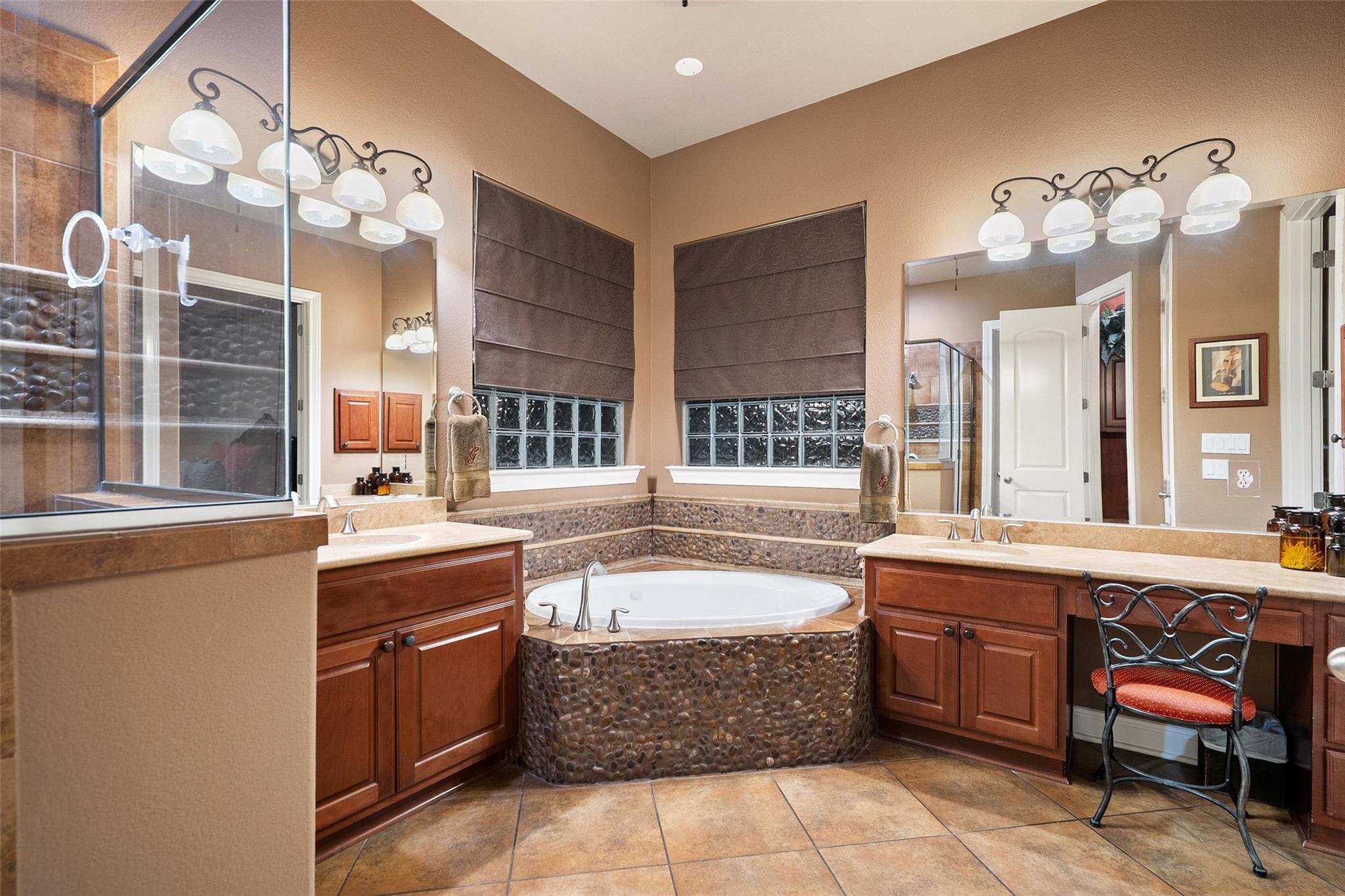 4636 Mont Blanc Dr, Bee Cave, TX 78738