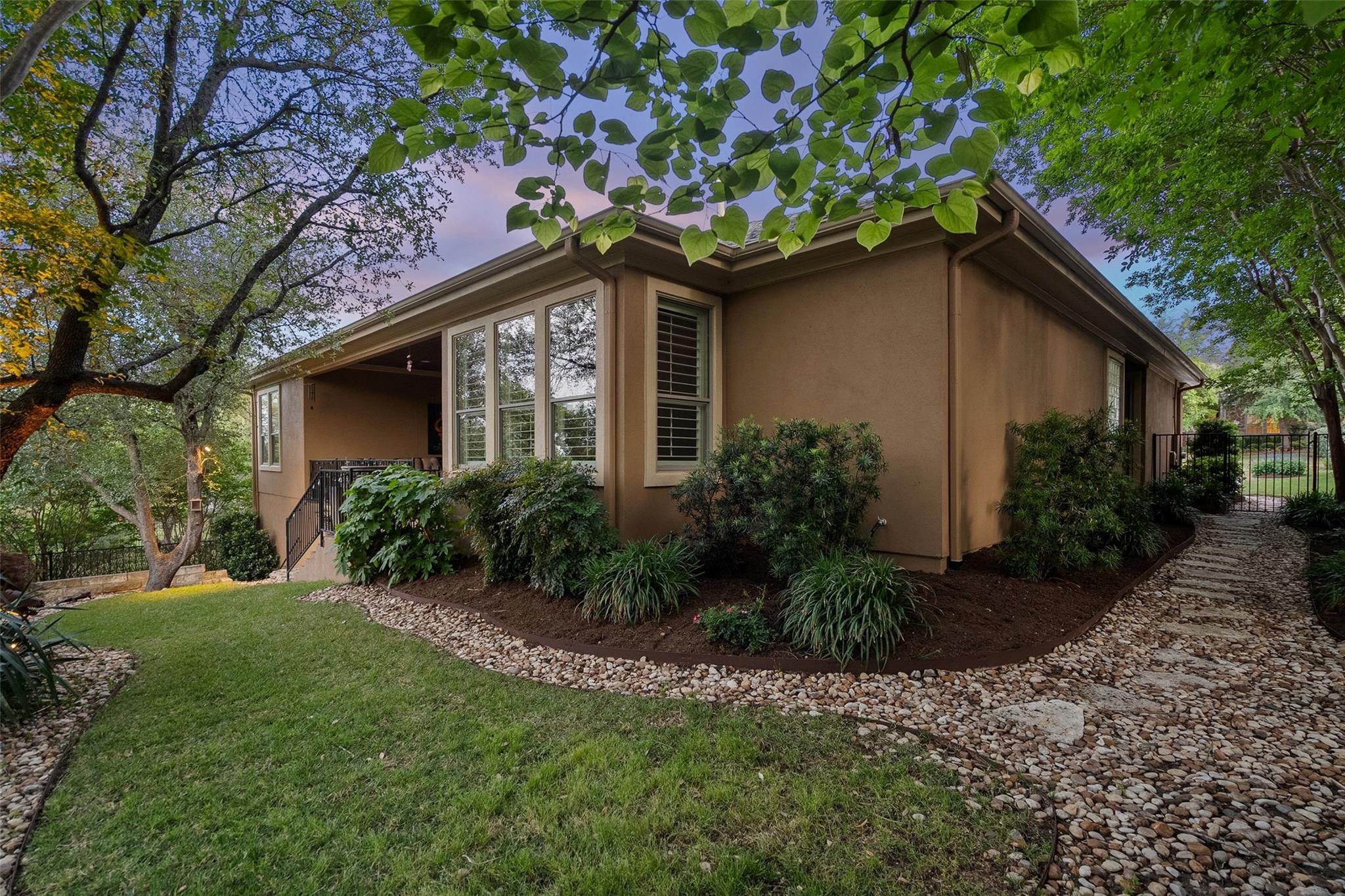 4636 Mont Blanc Dr, Bee Cave, TX 78738