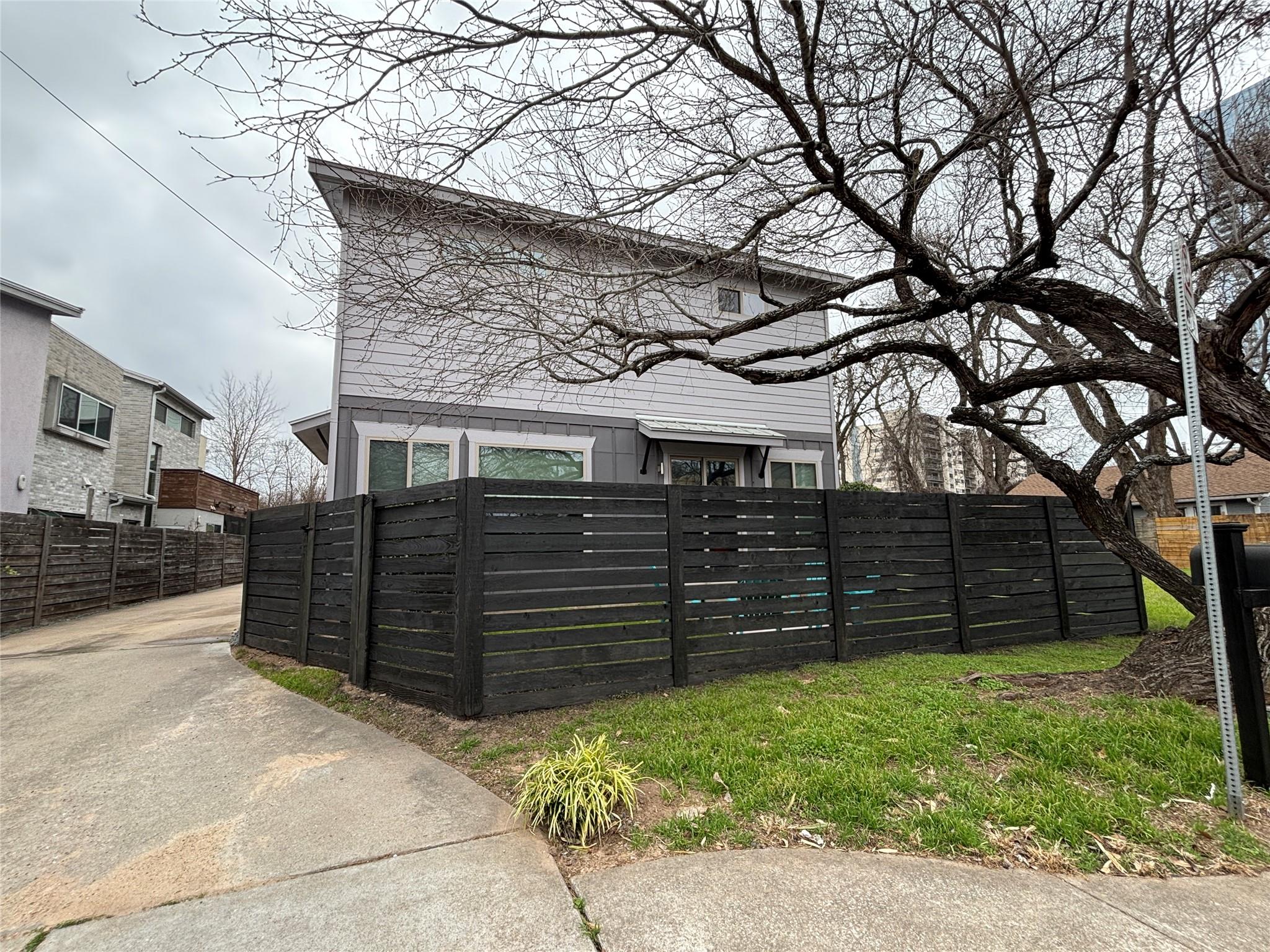 1013 Lambie St # A, Austin, TX 78702